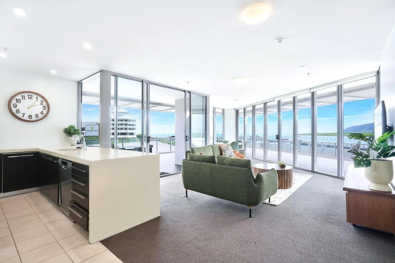 Appartamento 11 Harbour Lights With Ocean Views Cairns Australia